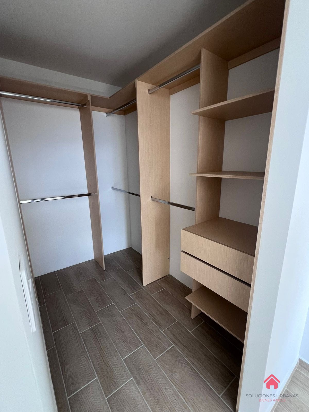 Lindo Apartamento Andares Doce — Apartamento en Venta en Andares Doce, Zona 12, Guatemala, Ciudad — foto 4 de 9