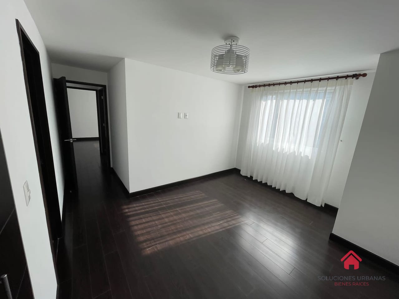 Lindo Apartamento Zona 14 Catania — Apartamento en Alquiler en Catania, Zona 14, Guatemala, Ciudad — foto 4 de 12