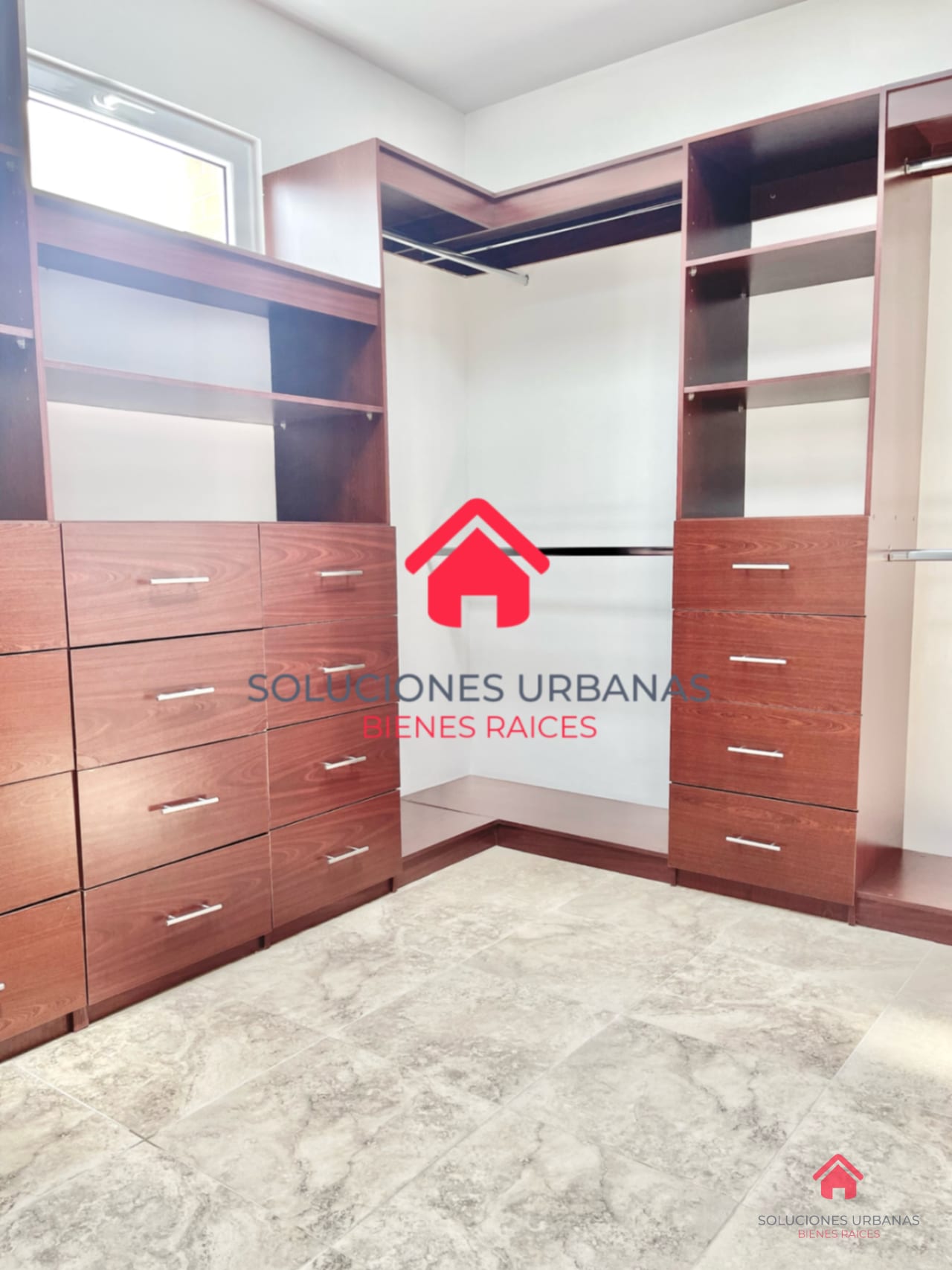 Linda Casa Lindos Acabados en Madera — Casa en Venta en Los Diamantes, Carretera a El Salvador, Guatemala, Ciudad — foto 8 de 9
