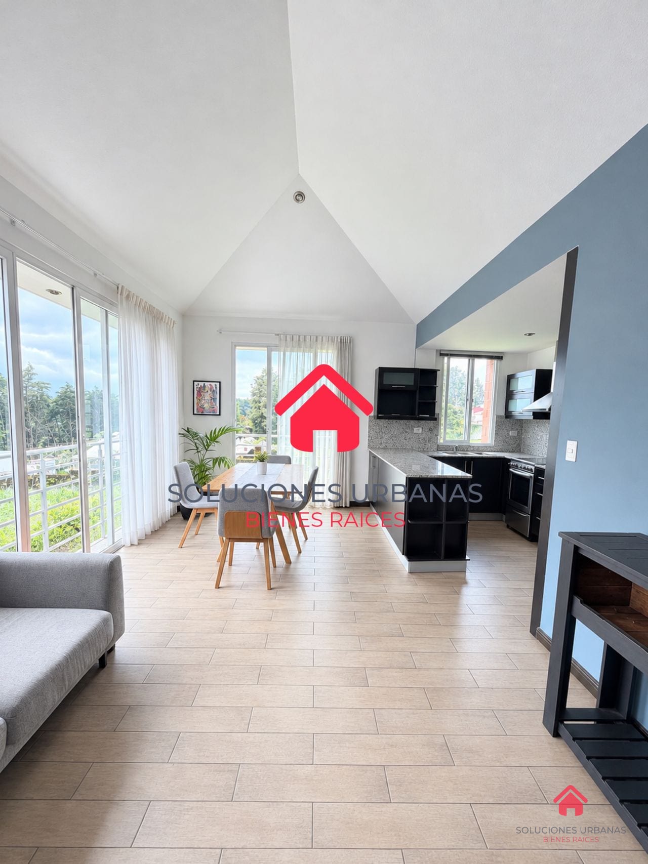 Lindo Apartamento Vista al Bosque Cerca de Unis — Apartamento en Venta en Carretera a El Salvador, Guatemala, Ciudad — foto 1 de 6