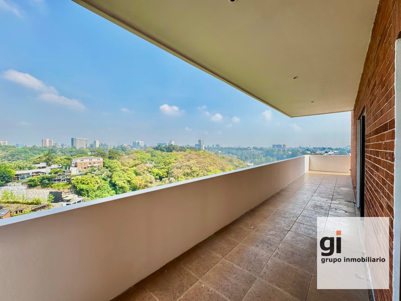 Apartamento en alquiler para quienes valoran los espacios abiertos y las vistas aseguradas — Apartamento en Alquiler en Zona 15, Guatemala, Ciudad — foto 1 de 10