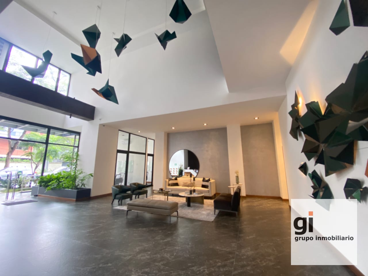 Excelente Apartamento en Alquiler en Zona 10 — Apartamento en Alquiler en 13-50, Zona 10, Guatemala, Ciudad — foto 1 de 14