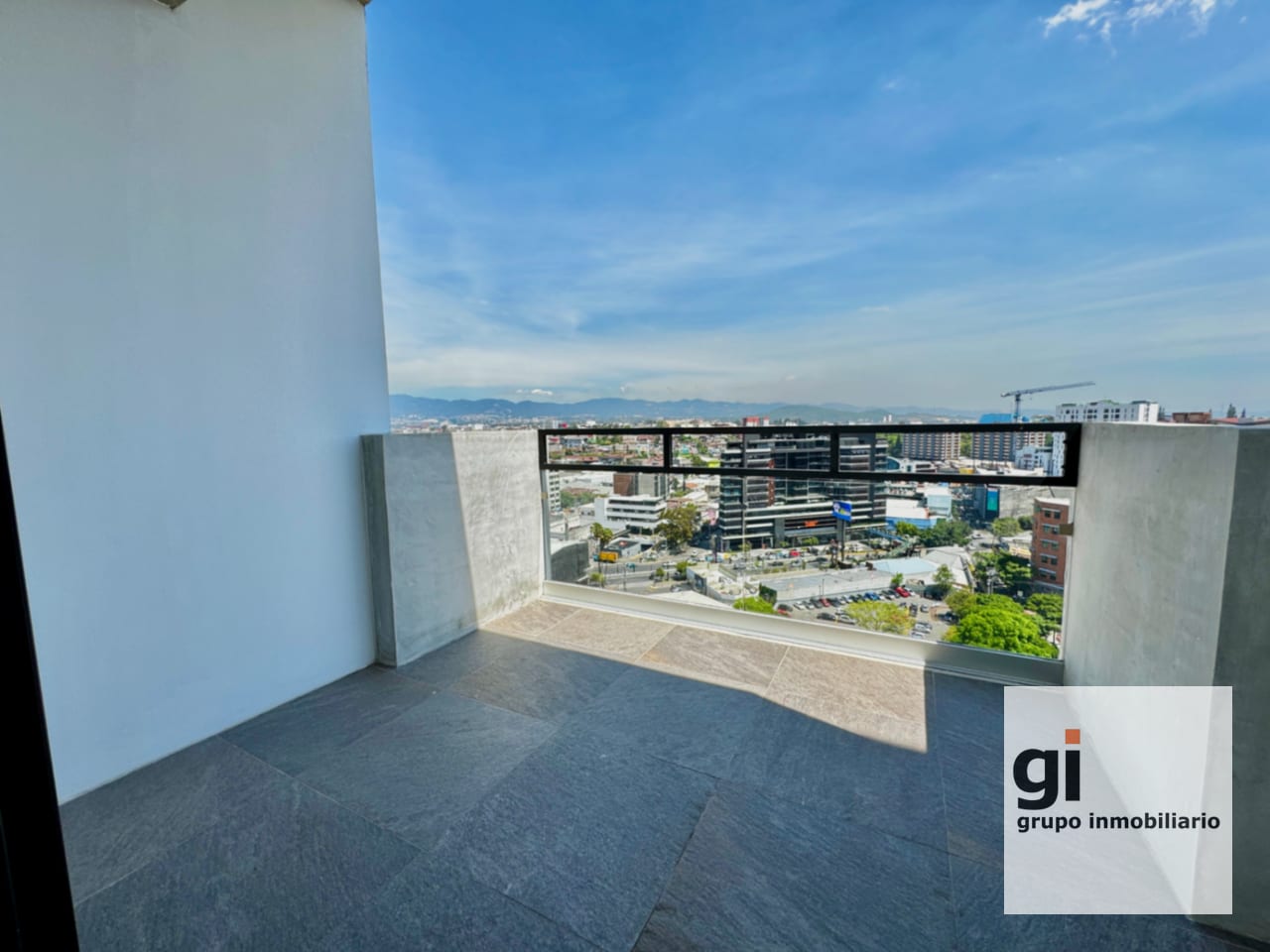 Apartamento de 2 dormitorios, nivel alto, zona 4 — Apartamento en Venta en Zona 4, Guatemala, Ciudad — foto 1 de 17