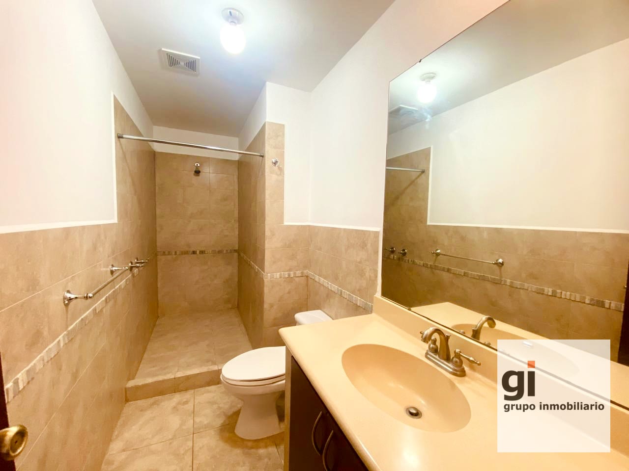 Apartamento en Venta en Zona 14 con Excelente Ubicación — Apartamento en Venta en Zona 14, Guatemala, Ciudad — foto 4 de 7