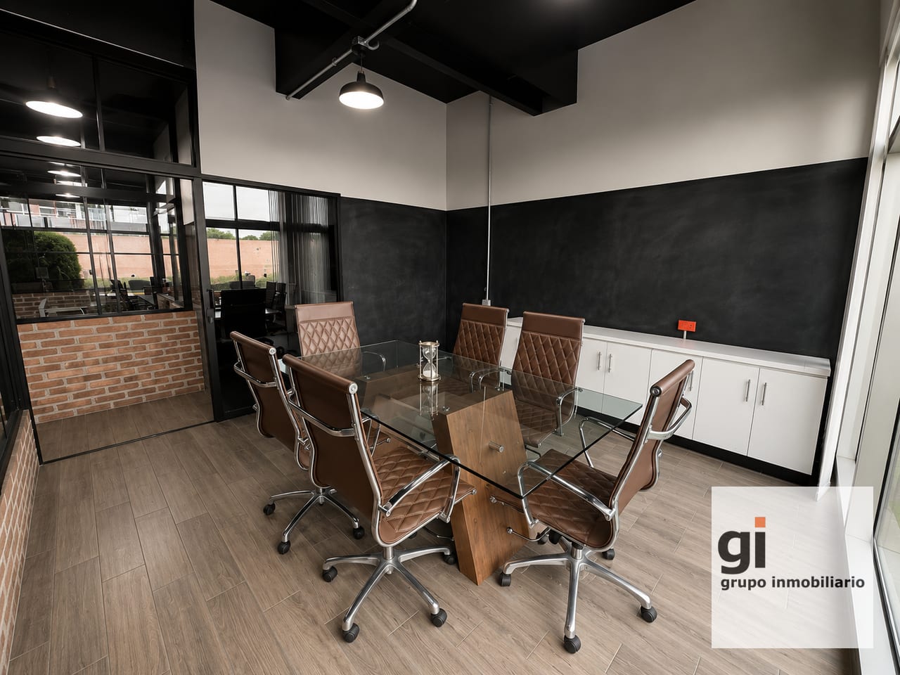 OFICINA EN VENTA EN PIALÉ, ZONA 10, CON TERRAZA PRIVADA. — Oficina en Venta en Pialé, Zona 10, Guatemala, Ciudad — foto 6 de 9