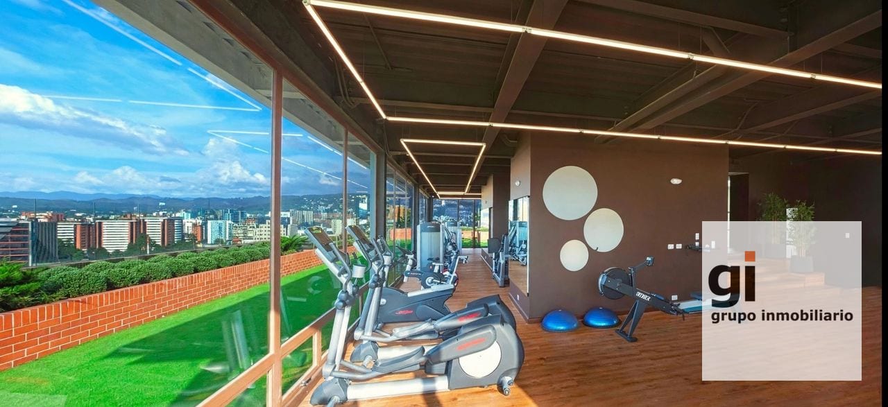 Apartamento en alquiler zona 10, muy cerca de zona 14 — Apartamento en Alquiler en Zona 10, Guatemala, Ciudad — foto 11 de 13