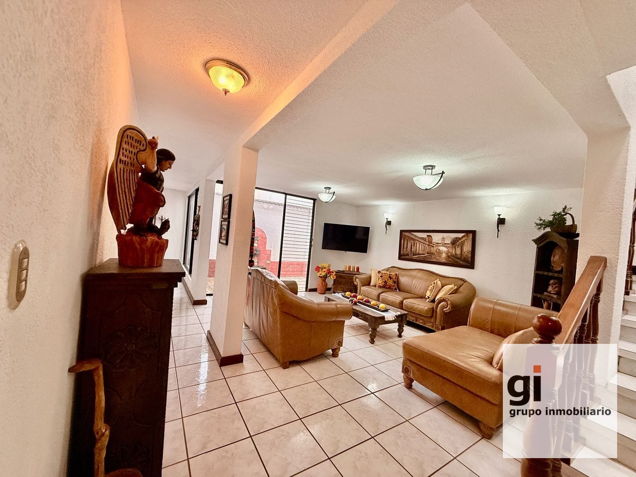 Espaciosa casa en venta — Casa en Venta en Carretera a El Salvador, Guatemala, Ciudad — foto 1 de 13