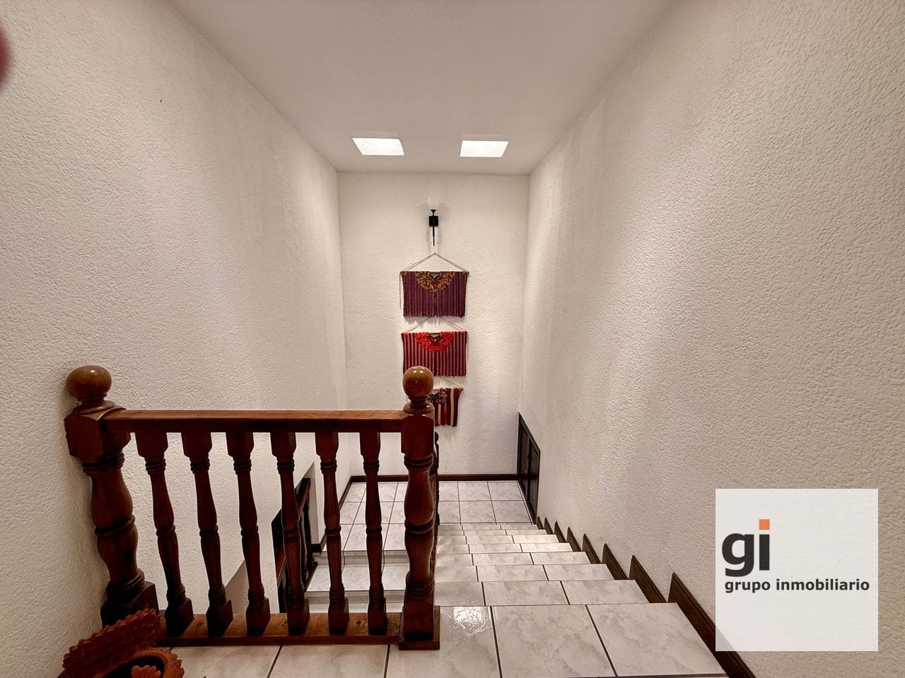 Espaciosa casa en venta — Casa en Venta en Carretera a El Salvador, Guatemala, Ciudad — foto 3 de 13
