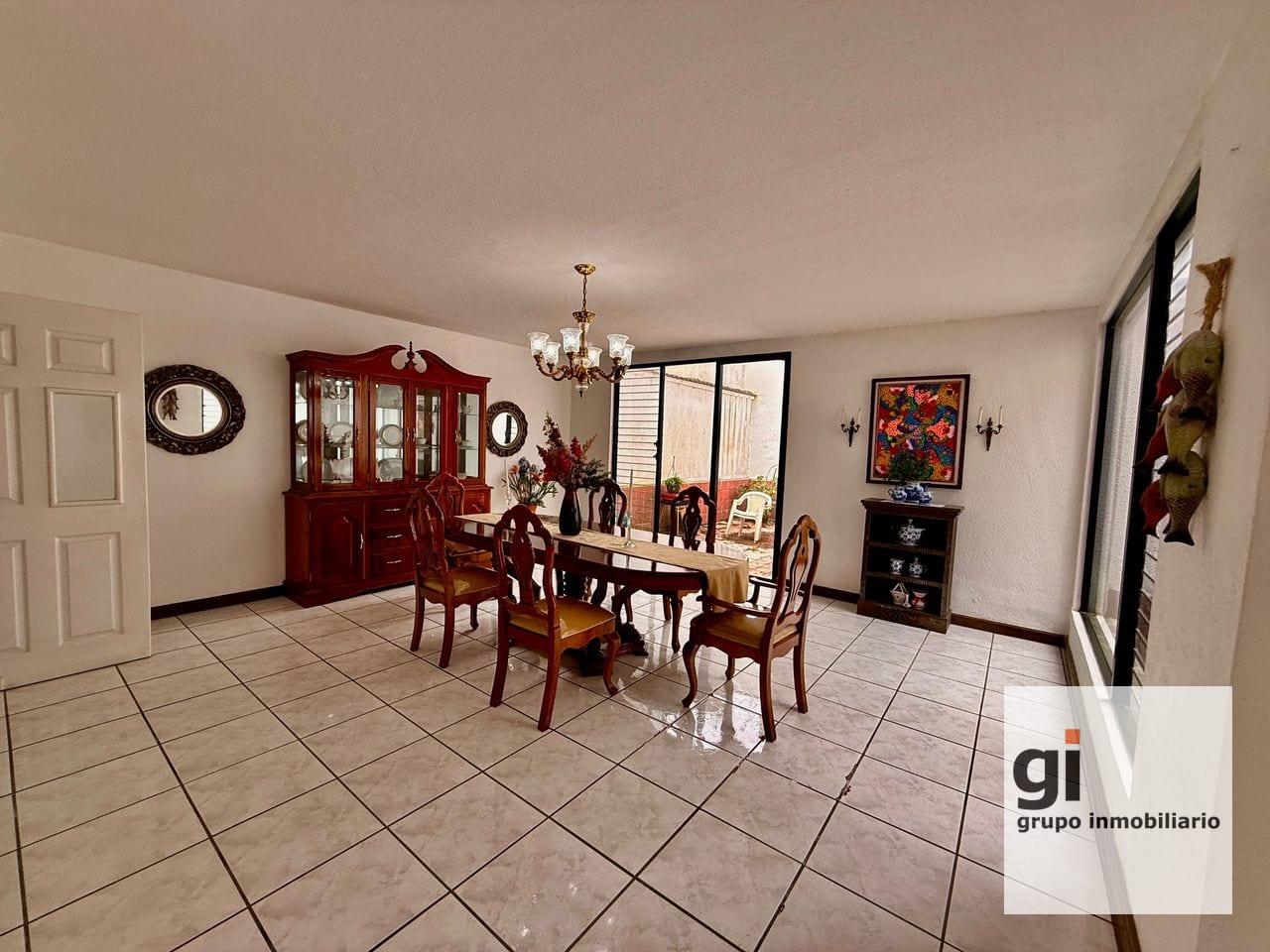 Espaciosa casa en venta — Casa en Venta en Carretera a El Salvador, Guatemala, Ciudad — foto 9 de 13