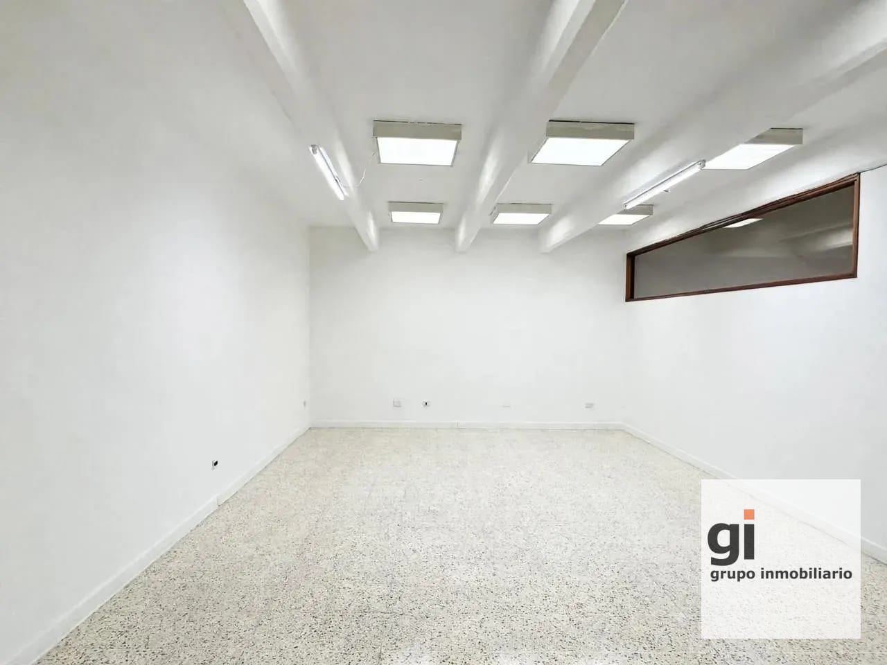 Edificio en Alquiler en Zona 4 — Edificio en Alquiler en Zona 4, Guatemala, Ciudad — foto 2 de 12