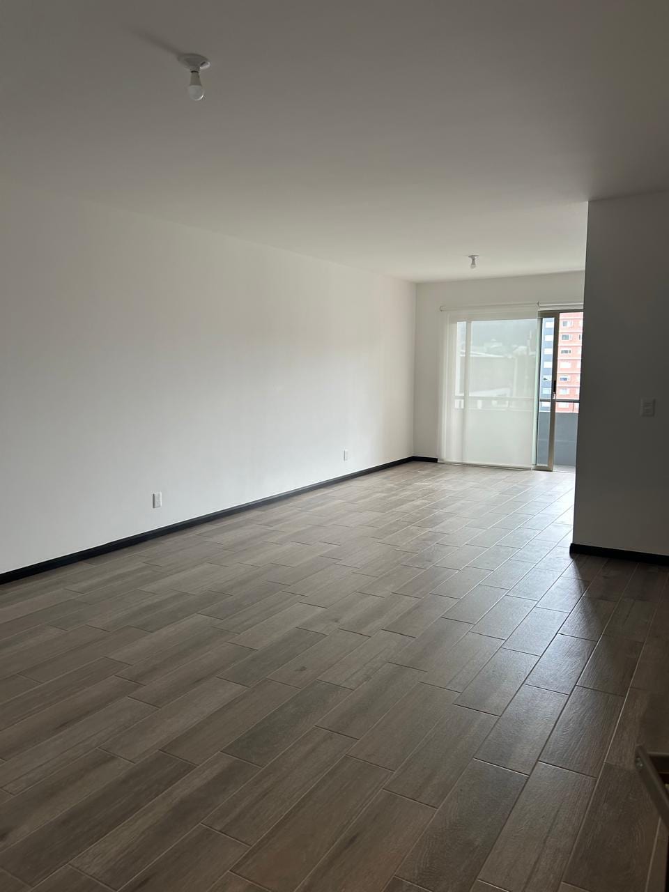 Apartamento en renta Segheria zona 14 — Apartamento en Alquiler en Segheria, Zona 14, Guatemala, Ciudad — foto 6 de 9