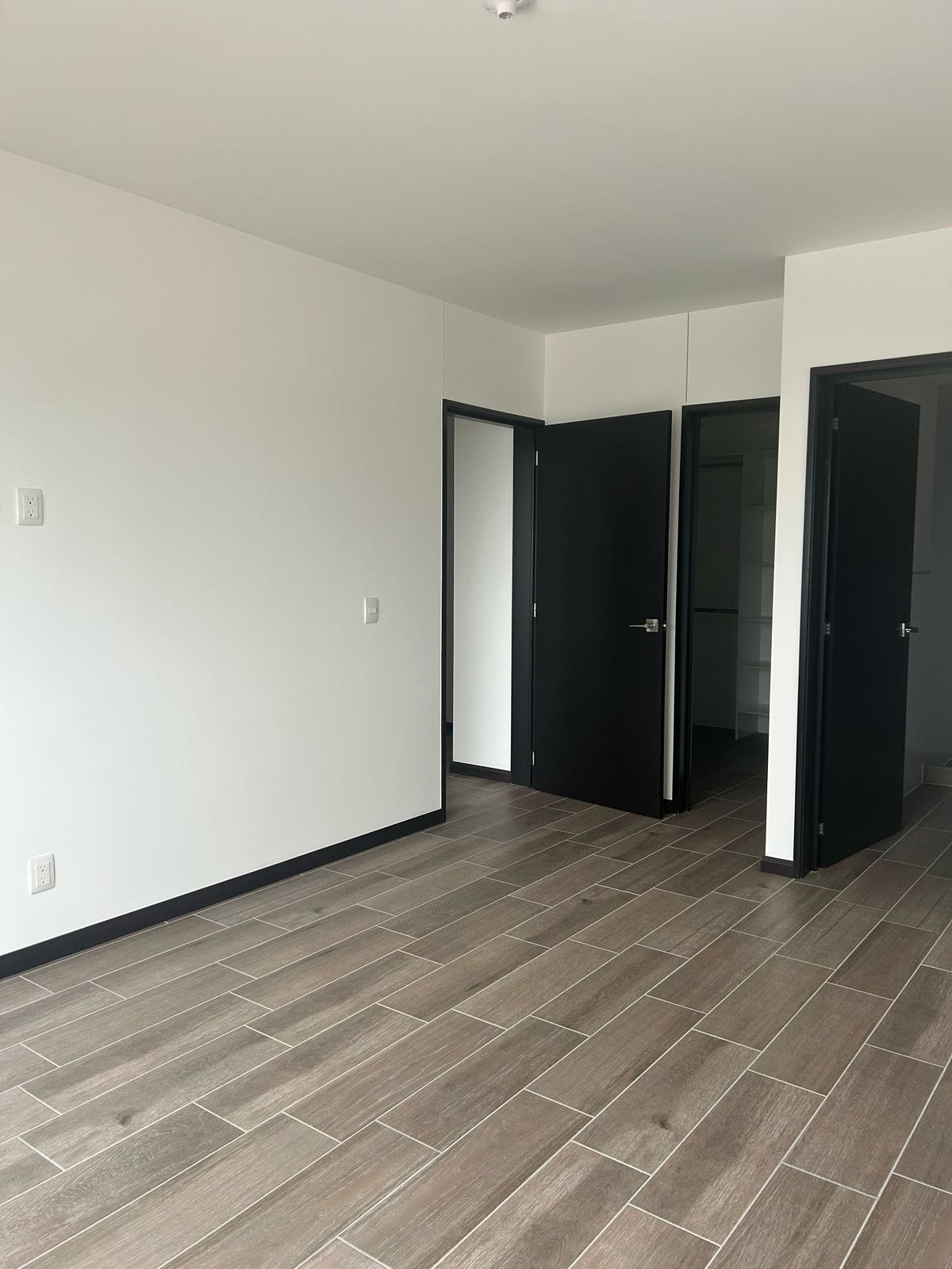 Apartamento en renta Segheria zona 14 — Apartamento en Alquiler en Segheria, Zona 14, Guatemala, Ciudad — foto 7 de 9