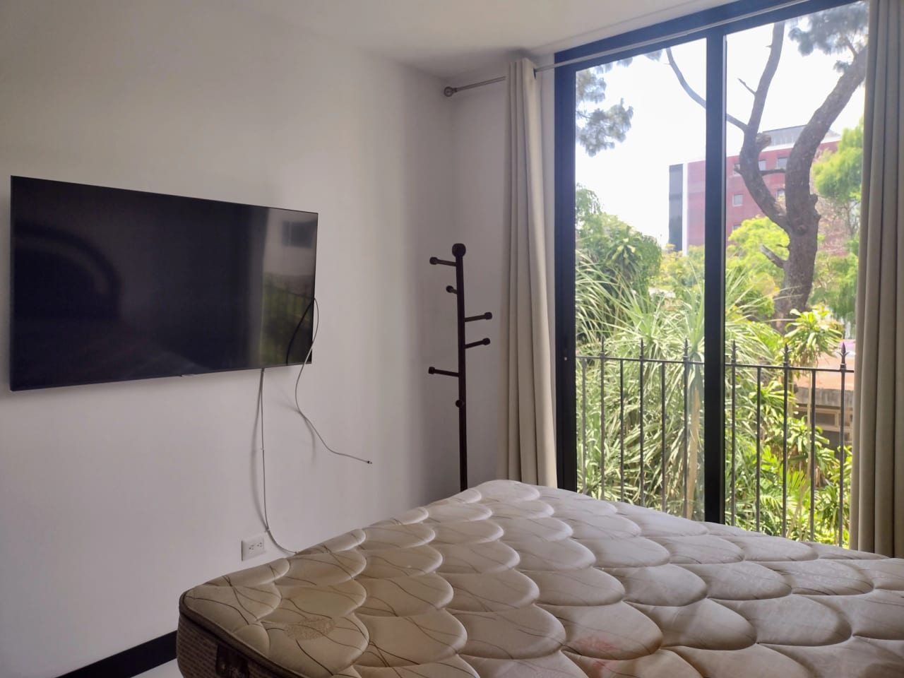 Lindo Apartamento Amueblado de 1 Habitación en zona 15 — Apartamento en Alquiler en Vista Hermosa I, Zona 15, Guatemala, Ciudad — foto 8 de 12