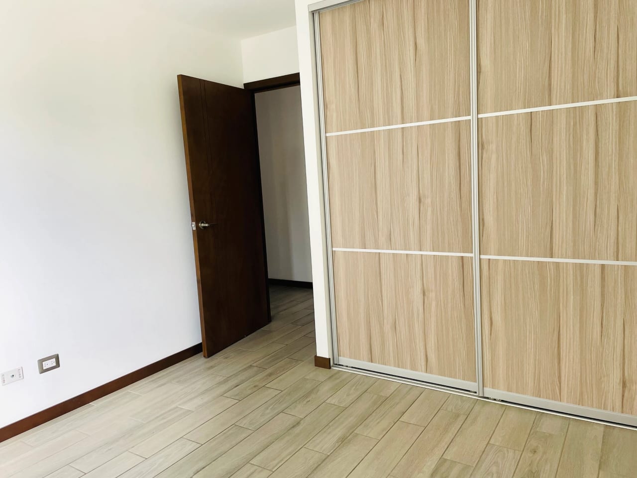 Lindo Apartamento de 3 Habitaciones en zona 15 — Apartamento en Alquiler en Vista Hermosa I, Zona 15, Guatemala, Ciudad — foto 11 de 17