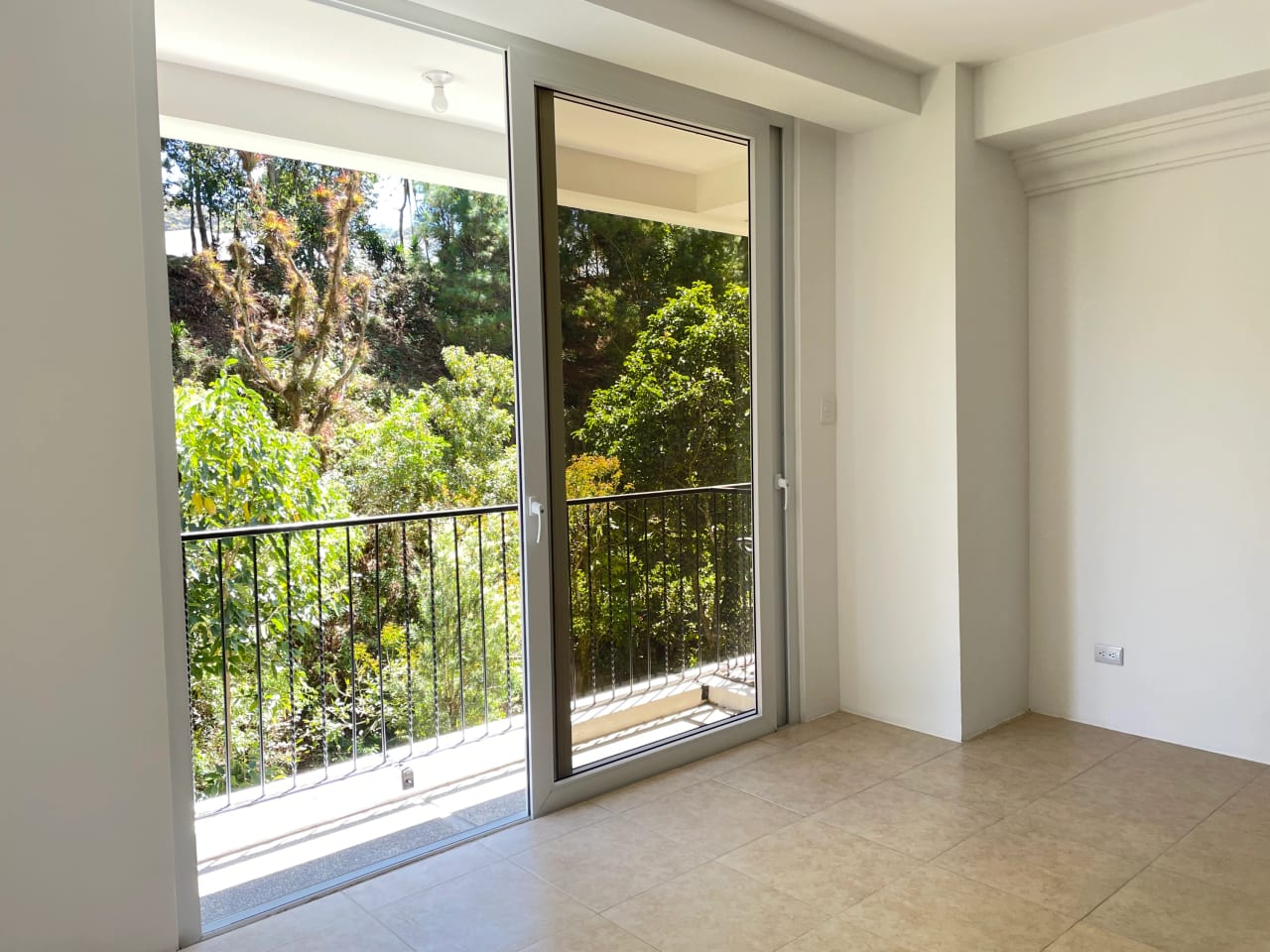 Lindo Apartamento de 1 Habitación en zona 16 — Apartamento en Alquiler en La Montaña, Zona 16, Guatemala, Ciudad — foto 4 de 10