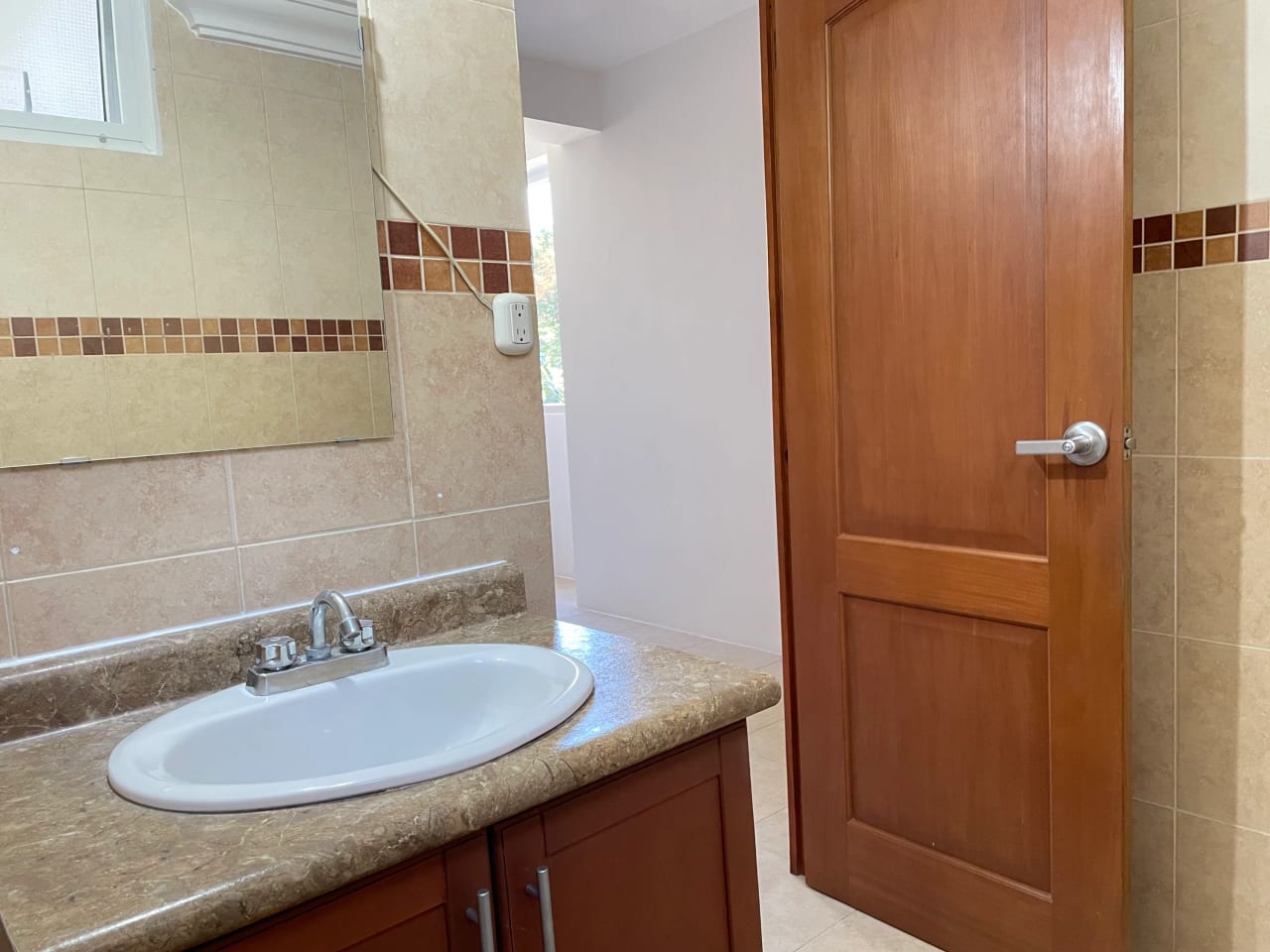Lindo Apartamento de 1 Habitación en zona 16 — Apartamento en Alquiler en La Montaña, Zona 16, Guatemala, Ciudad — foto 9 de 10