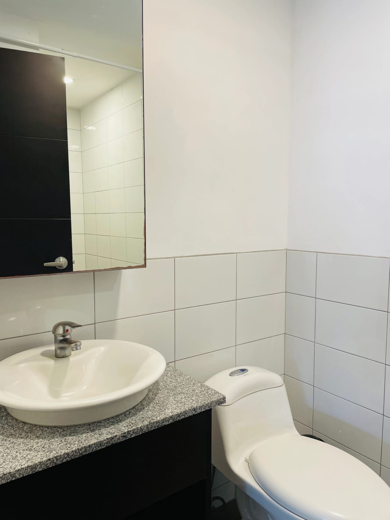 Lindo Apartamento de 1 Habitación con Jardín — Apartamento en Alquiler en Ciudad Vieja, Zona 10, Guatemala, Ciudad — foto 8 de 12