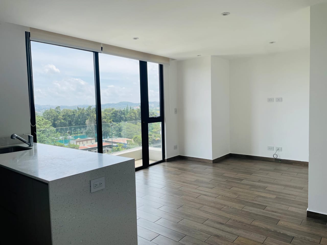 Lindo Apartamento de 2 Habitaciones en zona 15 — Apartamento en Alquiler en Parque 15, Zona 15, Guatemala, Ciudad — foto 1 de 16