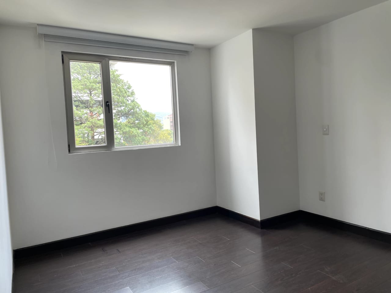 Alquilo Apartamento de 3 Habitaciones en zona 14 — Apartamento en Alquiler en Quinta Avenida, Zona 14, Guatemala, Ciudad — foto 7 de 17