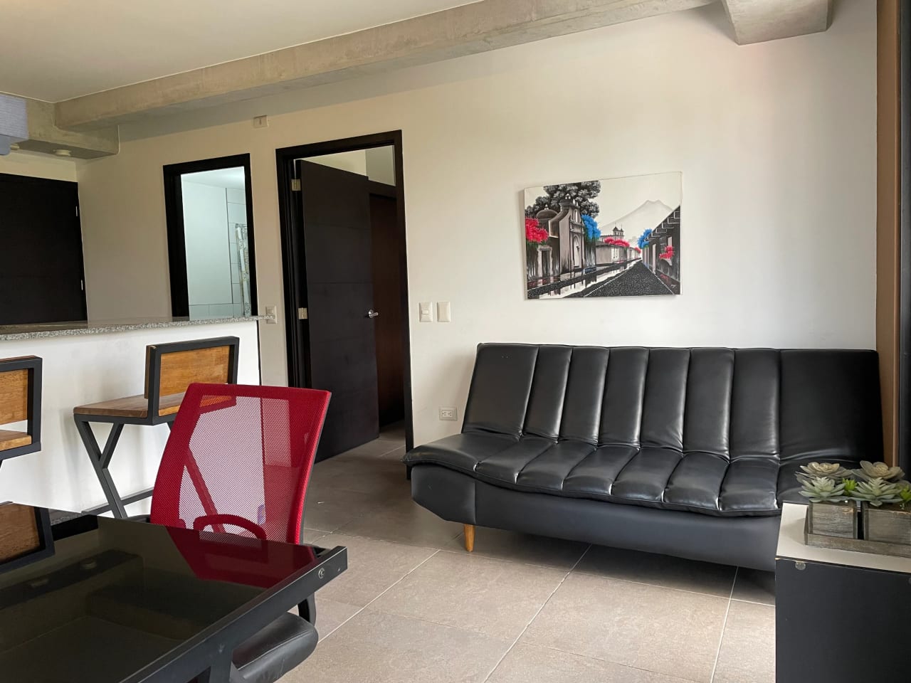 Apartamento Amueblado de 1 Habitación en zona 10 — Apartamento en Alquiler en Ciudad Vieja, Zona 10, Guatemala, Ciudad — foto 3 de 12