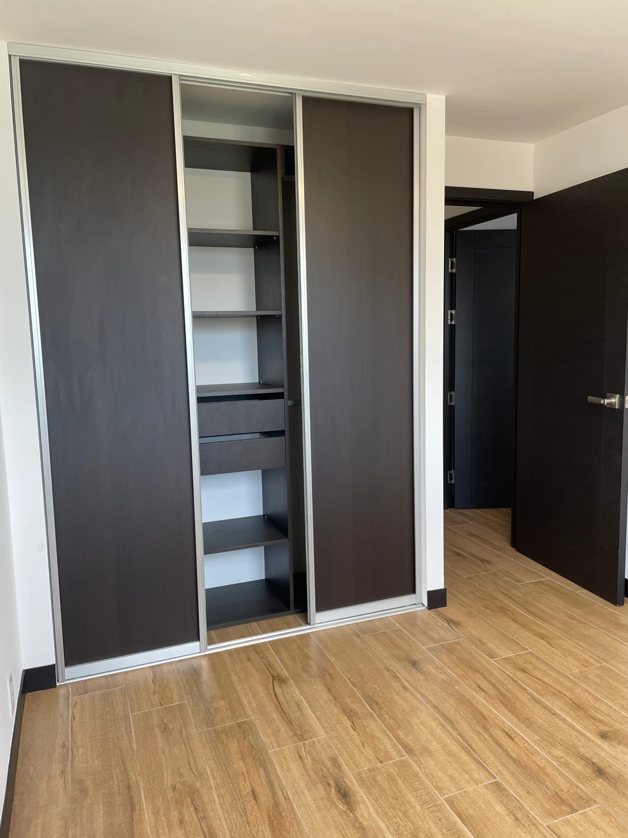 Apartamento Nuevo de 3 Habitaciones en zona 15 — Apartamento en Alquiler en Vista Hermosa II, Zona 15, Guatemala, Ciudad — foto 12 de 17