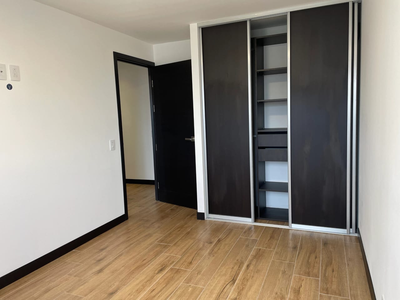 Apartamento de 3 Habitaciones, Nuevo, Edificio Premium Vista Hermosa 2 — Apartamento en Alquiler en Vista Hermosa II, Zona 15, Guatemala, Ciudad — foto 10 de 17