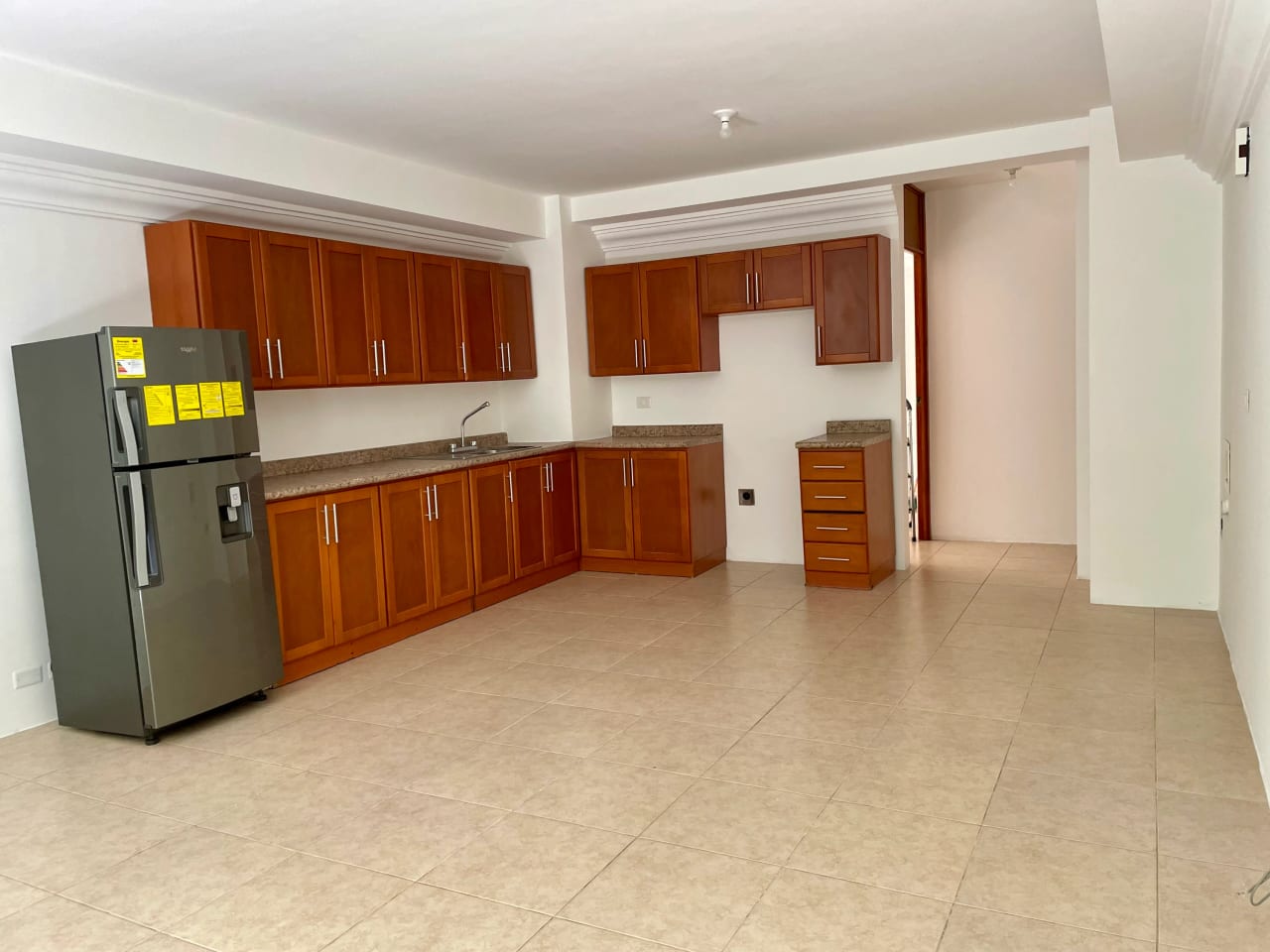 Apartamento Amueblado de 1 Habitación en zona 16 — Apartamento en Alquiler en La Montaña, Zona 16, Guatemala, Ciudad — foto 3 de 10