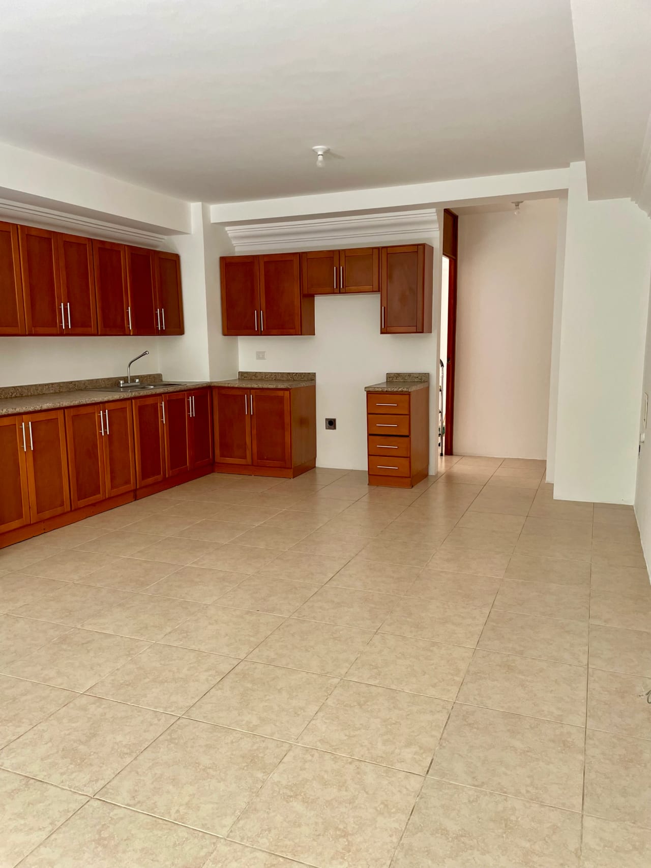 Apartamento Amueblado de 1 Habitación en zona 16 — Apartamento en Alquiler en La Montaña, Zona 16, Guatemala, Ciudad — foto 4 de 10