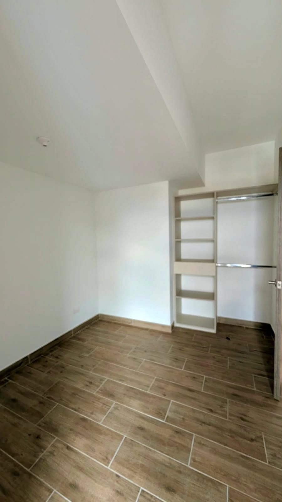 Apartamento Nuevo de 1 Habitación en zona 4 — Apartamento en Alquiler en Modra II, Zona 4, Guatemala, Ciudad — foto 8 de 10