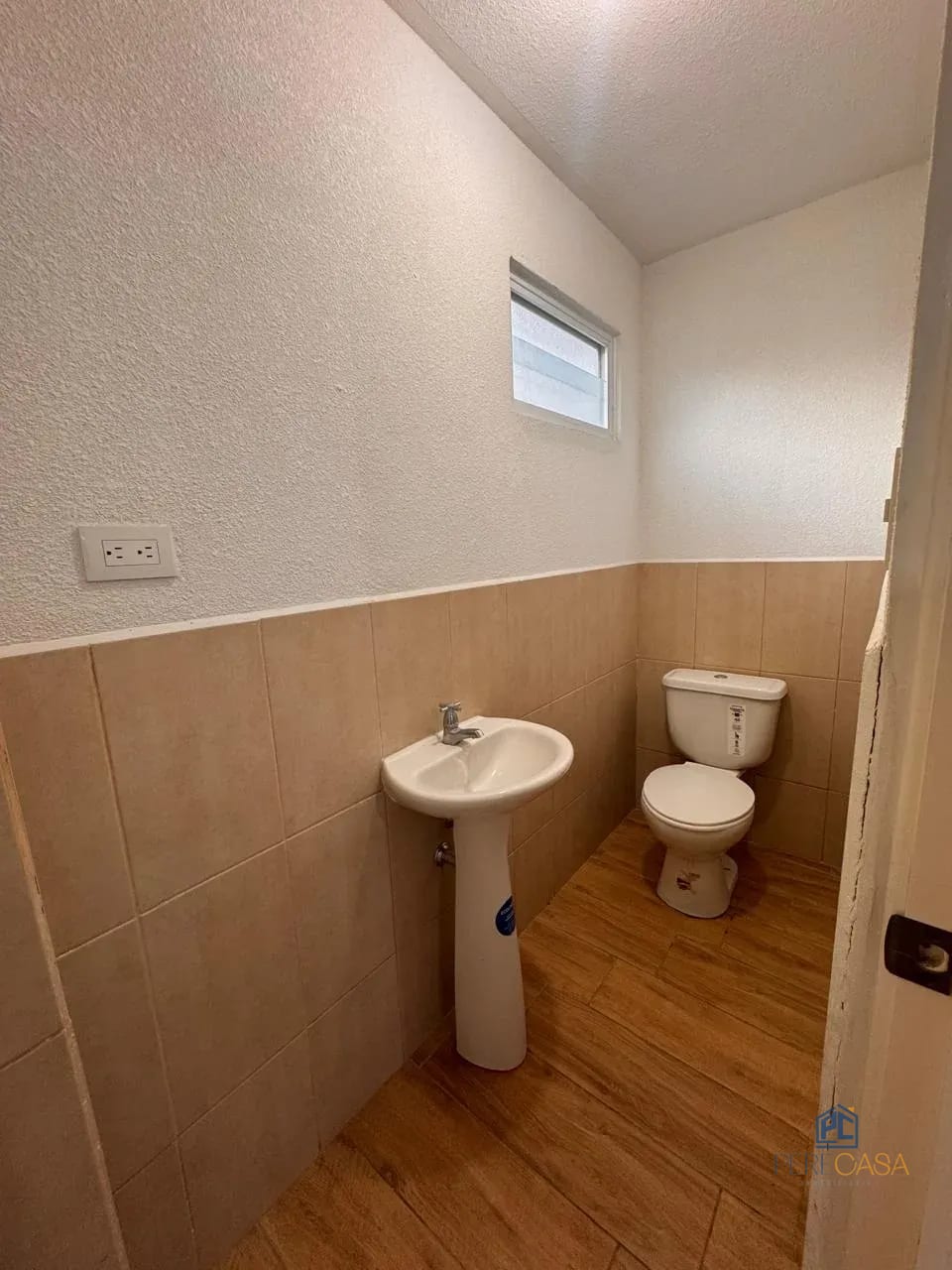 Casa en Venta – Fuentes del Valle Norte V, Zona 18 — Casa en Venta en Zona 18, Guatemala, Ciudad — foto 8 de 11