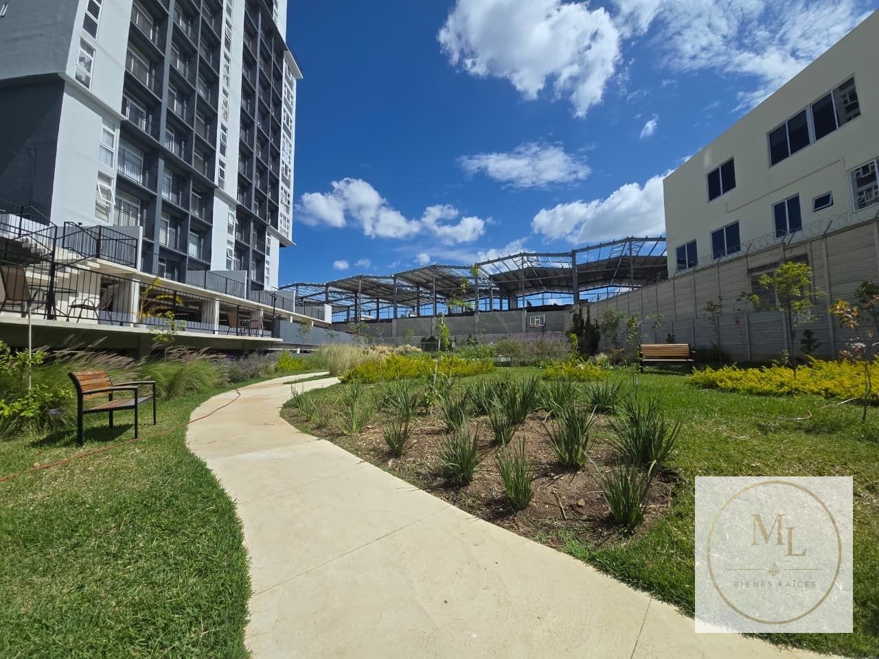 NIKAO edificio de Apartamentos San Nicolás naranjo — Edificio en Venta en Bosques de San Nicolás, Zona 4 Mixco, Guatemala, Ciudad — foto 1 de 7