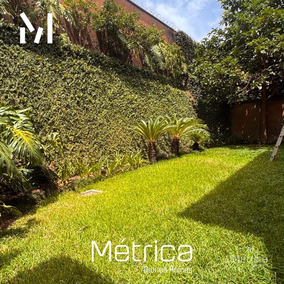 Casa en renta con remodelación Condominio La Joya zona 10 — Casa en Alquiler en Zona 10, Guatemala, Ciudad — foto 9 de 10