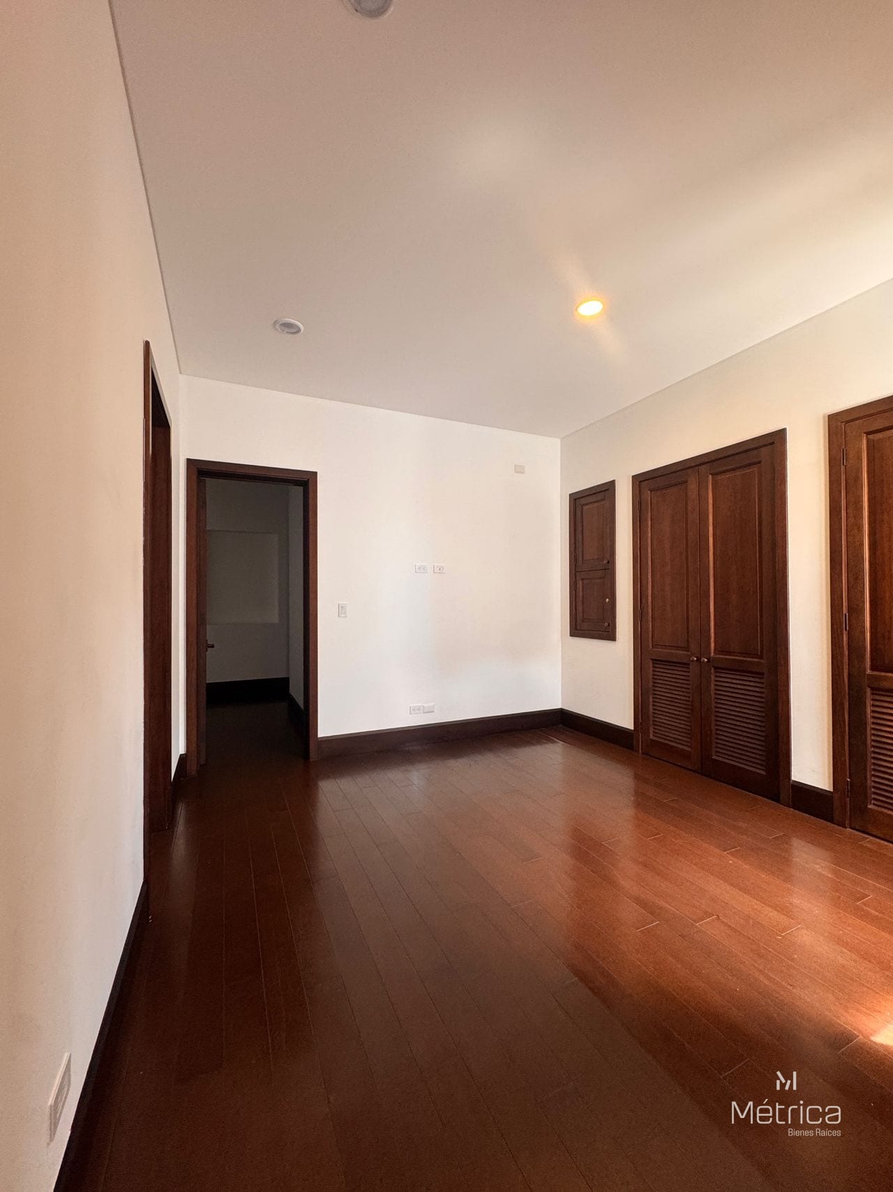 Exclusiva casa en Ramblas de Cayala en Renta — Casa en Alquiler en Ramblas de Cayalá, Zona 16, Guatemala, Ciudad — foto 11 de 17