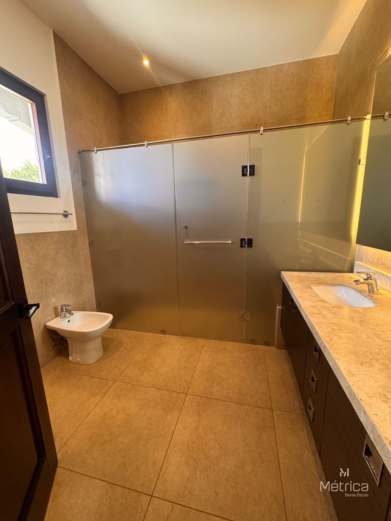 Exclusiva casa en Ramblas de Cayala en Renta — Casa en Alquiler en Ramblas de Cayalá, Zona 16, Guatemala, Ciudad — foto 16 de 17