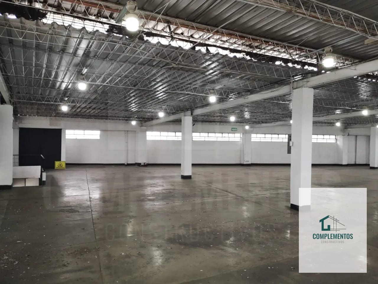 Bodega en Renta, Edificio 3 Niveles zona 12 Avenida Petapa, 1,500m² — Bodega / Ofibodega en Alquiler en Avenida Petapa, Zona 12, Guatemala, Ciudad — foto 2 de 4