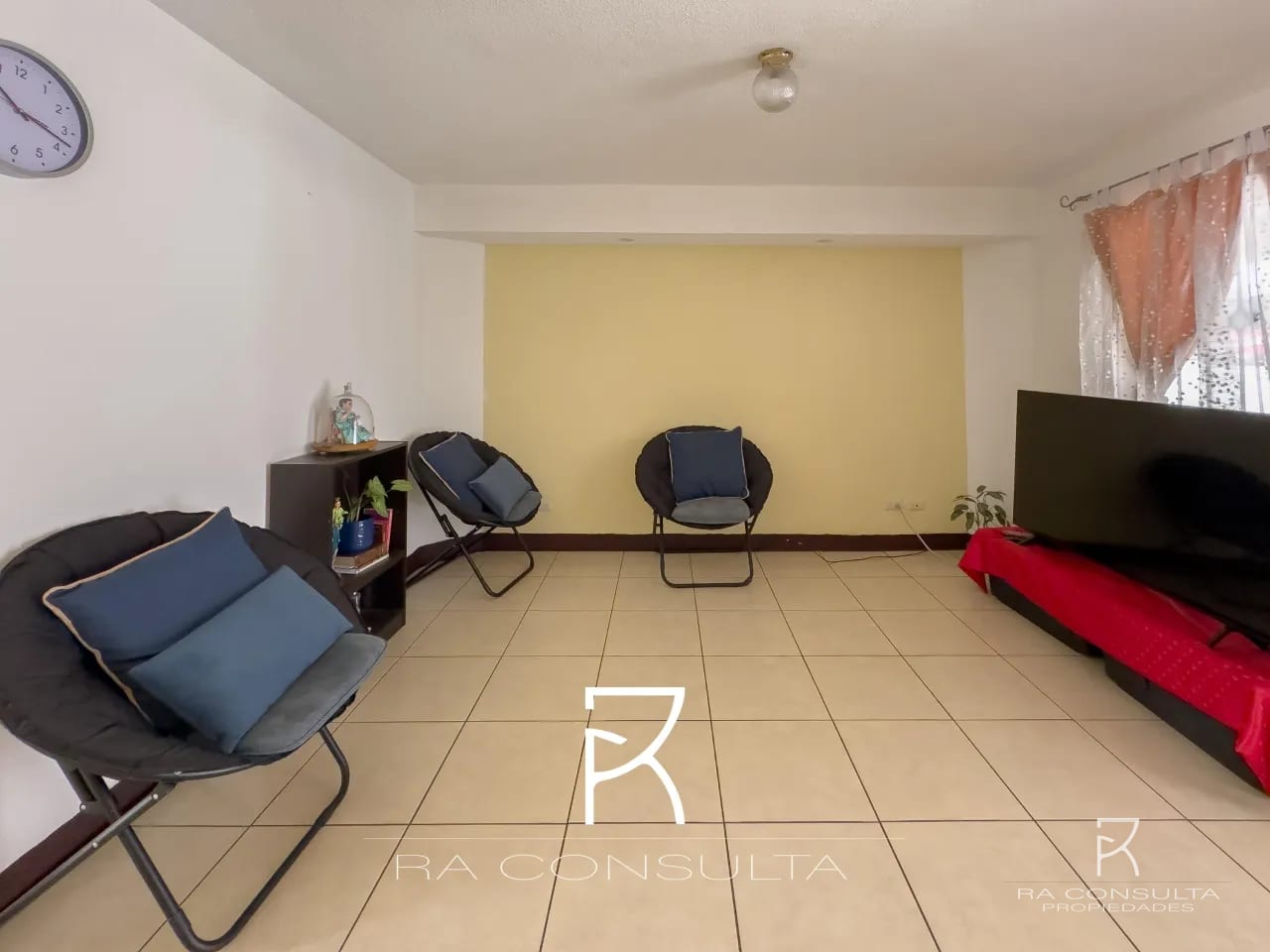 VENDO HERMOSA CASA EN JARDINES DE FIORENTINA, ZONA 21 — Casa en Venta en Zona 21, Guatemala, Ciudad — foto 4 de 6