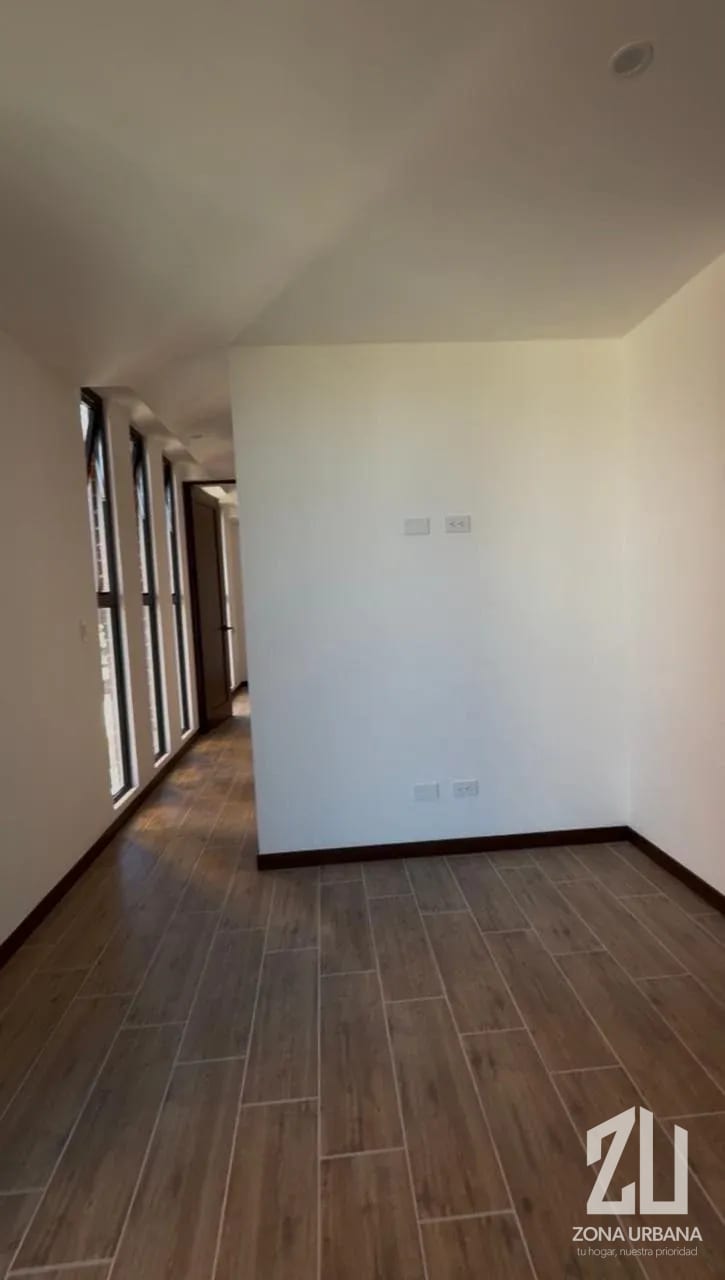 Apartamento en Renta en Torre Ferrán – Zona 14 — Apartamento en Alquiler en Zona 14, Guatemala, Ciudad — foto 4 de 7
