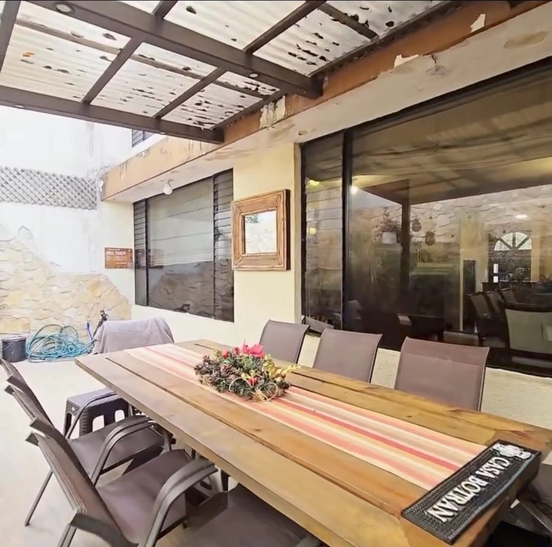 AMPLIA CASA EN VENTA EN COLONIA LAS HOJARASCAS ZONA 1 DE MIXCO — Casa en Venta en Las Hojarascas, Zona 1 Mixco, Guatemala, Ciudad — foto 7 de 17