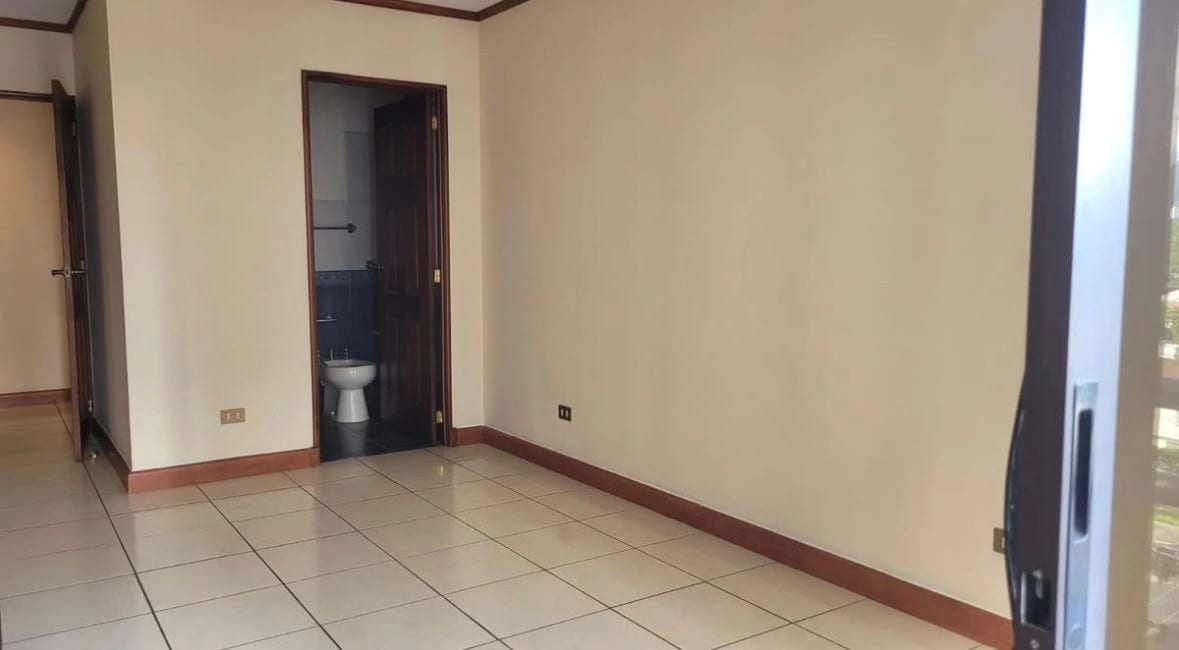 APARTAMENTO EN ALQUILER EN ZONA 14 EDIFICIO BOHEMIA — Apartamento en Alquiler en Akoya, Zona 14, Guatemala, Ciudad — foto 7 de 9