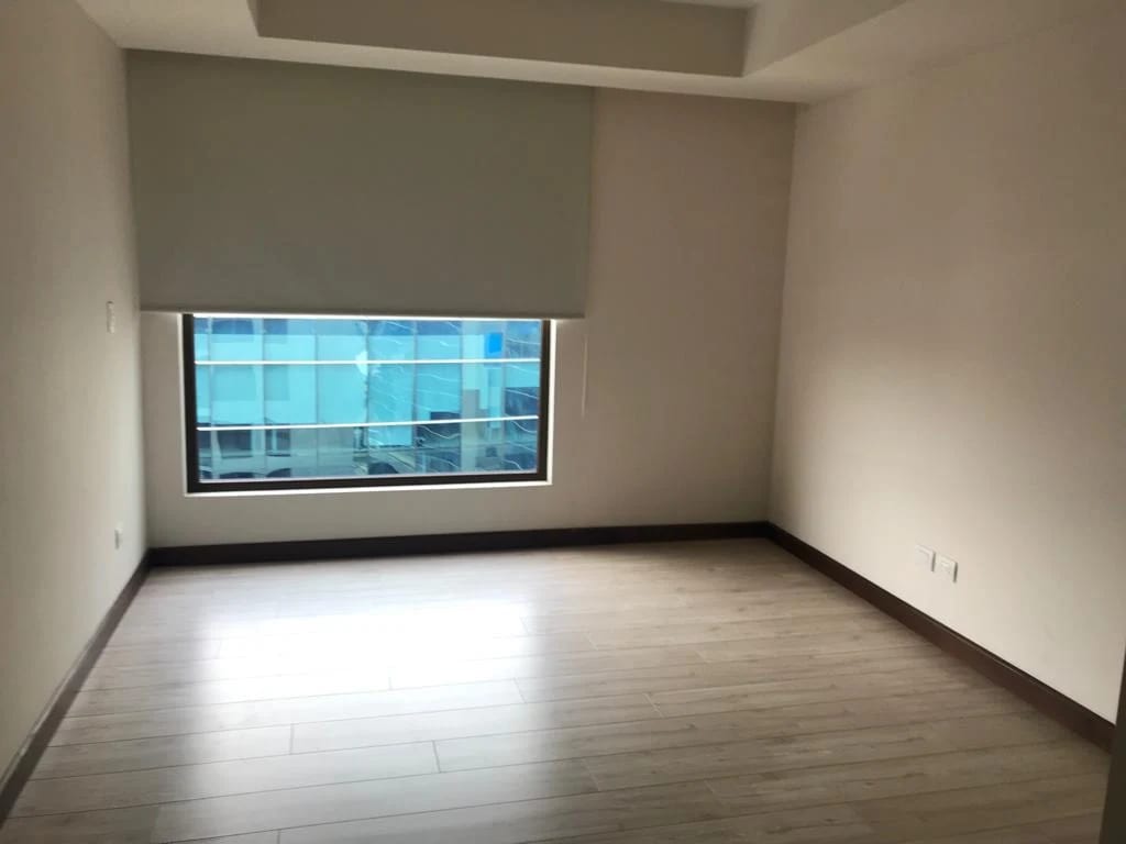 VENDO / RENTO APARTAMENTO EN EDIFICIO VEINTI4 ZONA 10 — Apartamento en Alquiler en Veinti4, Zona 10, Guatemala, Ciudad — foto 4 de 17