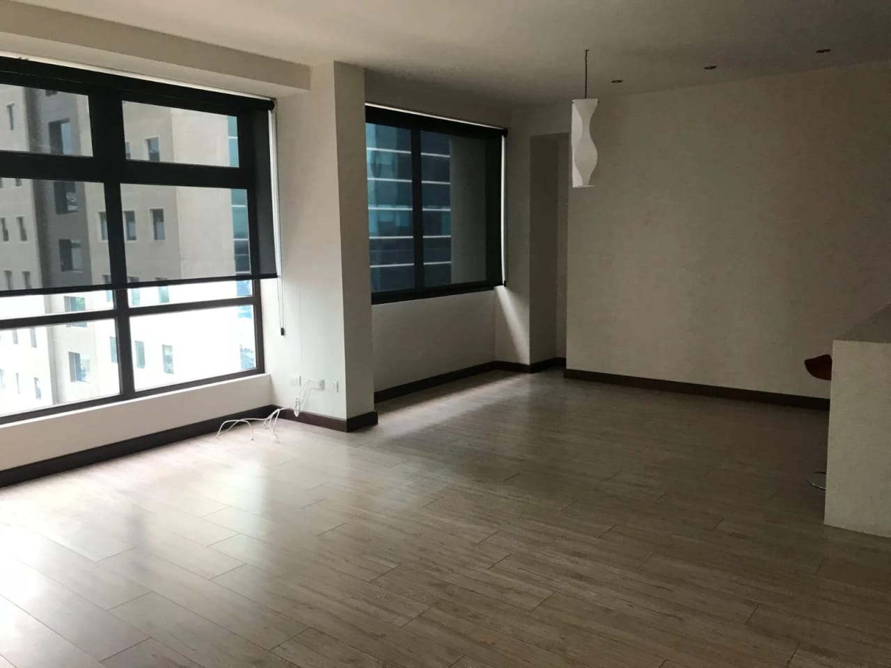 VENDO / RENTO APARTAMENTO EN EDIFICIO VEINTI4 ZONA 10 — Apartamento en Alquiler en Veinti4, Zona 10, Guatemala, Ciudad — foto 13 de 17