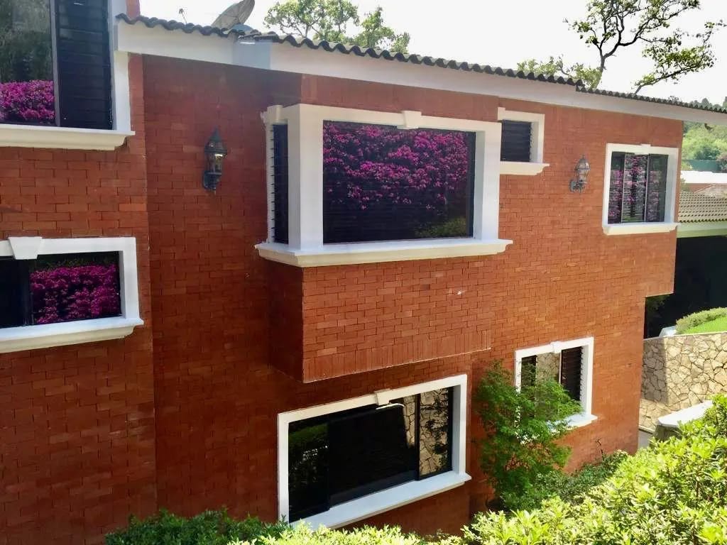 VENDO AMPLIA CASA EN ELGIN II ZONA 13 +1 — Casa en Venta en Elgin, Zona 13, Guatemala, Ciudad — foto 2 de 17