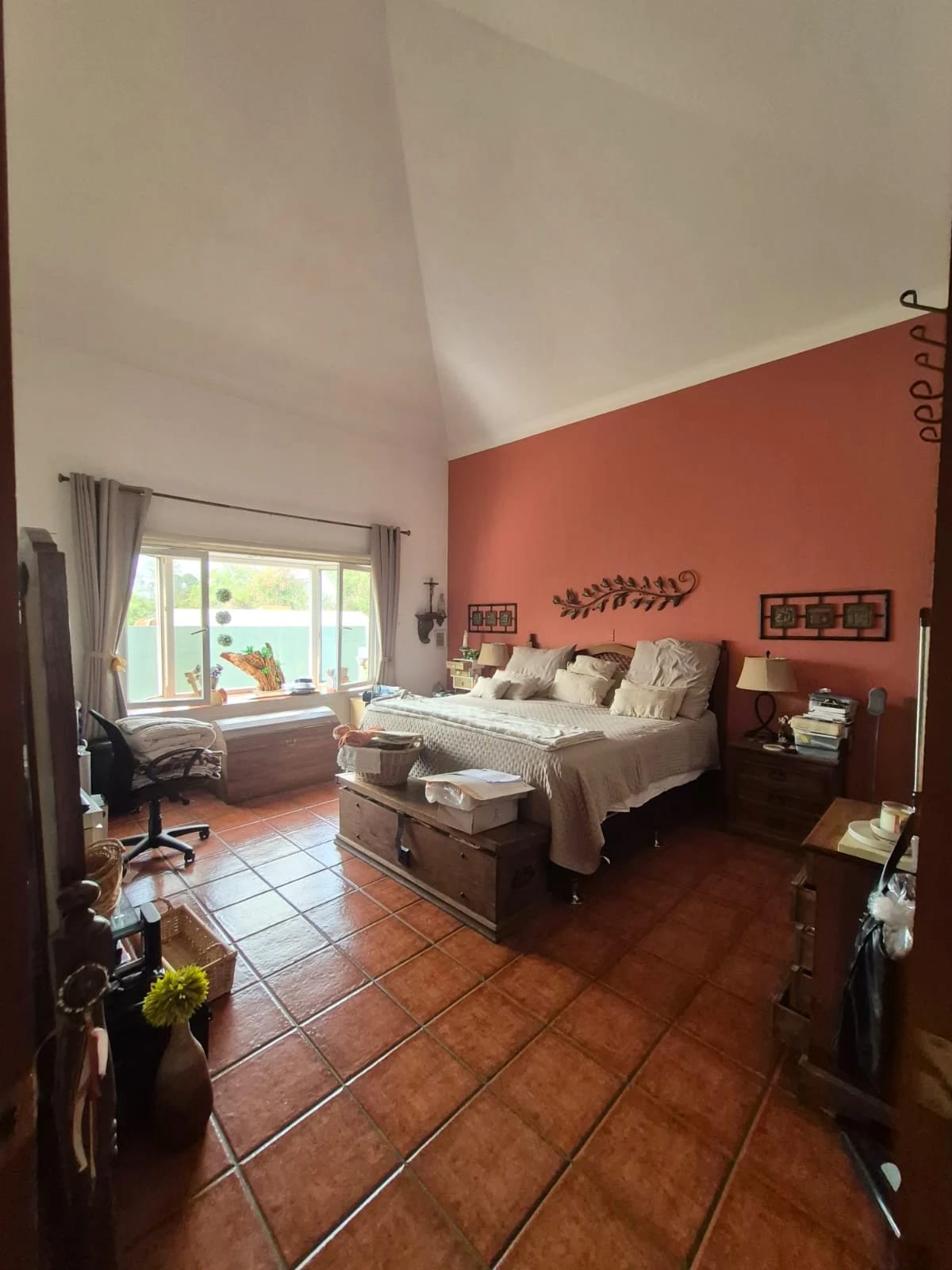 CASA AMPLIA EN VENTA EN ZONA 10 — Casa en Venta en Zona 10, Guatemala, Ciudad — foto 9 de 12
