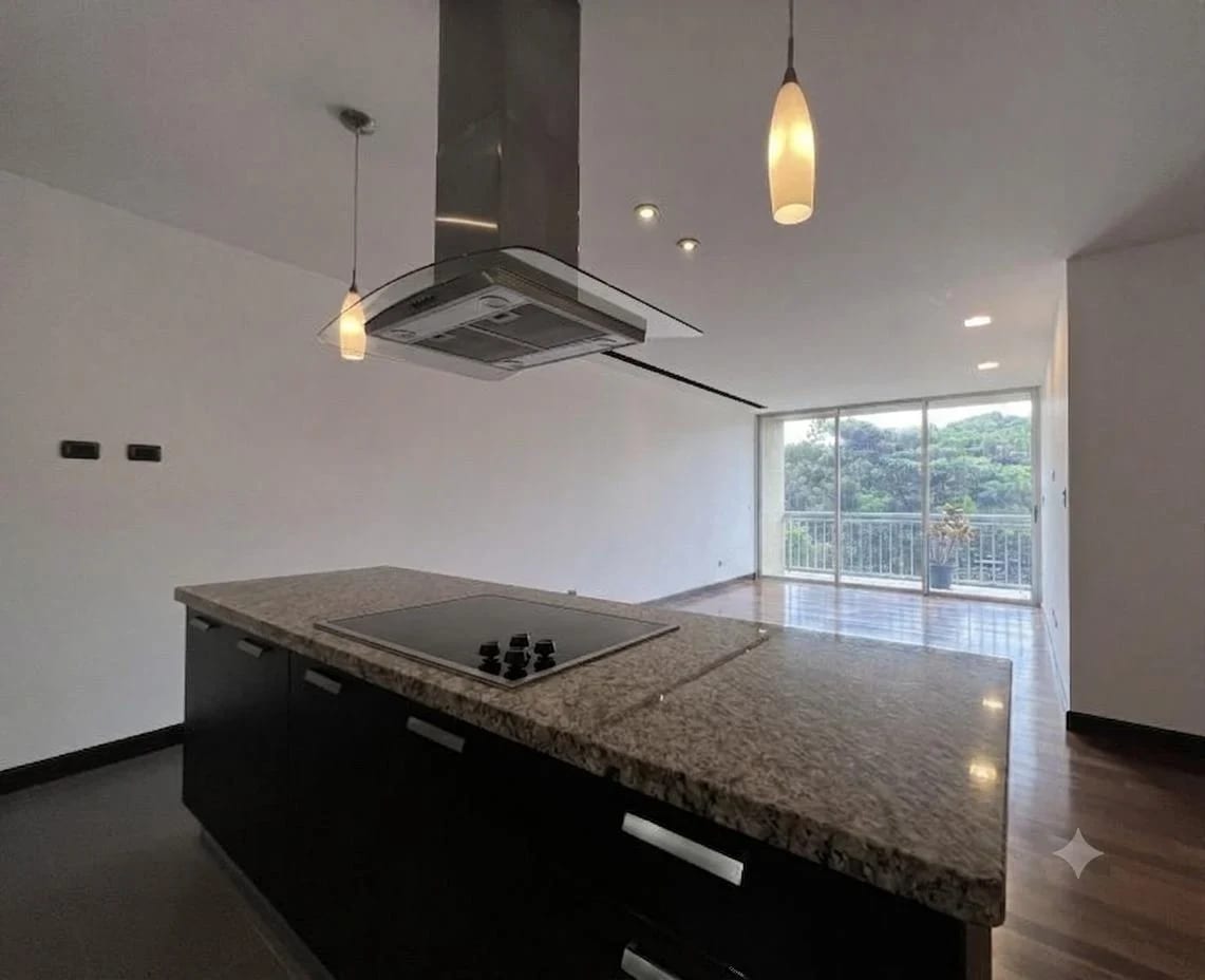 APARTAMENTO EN VENTA, AMPLIO E ILUMINADO EN EDIFICIO MIDORI VH I ZONA 15 — Apartamento en Venta en Midori, Zona 15, Guatemala, Ciudad — foto 2 de 8