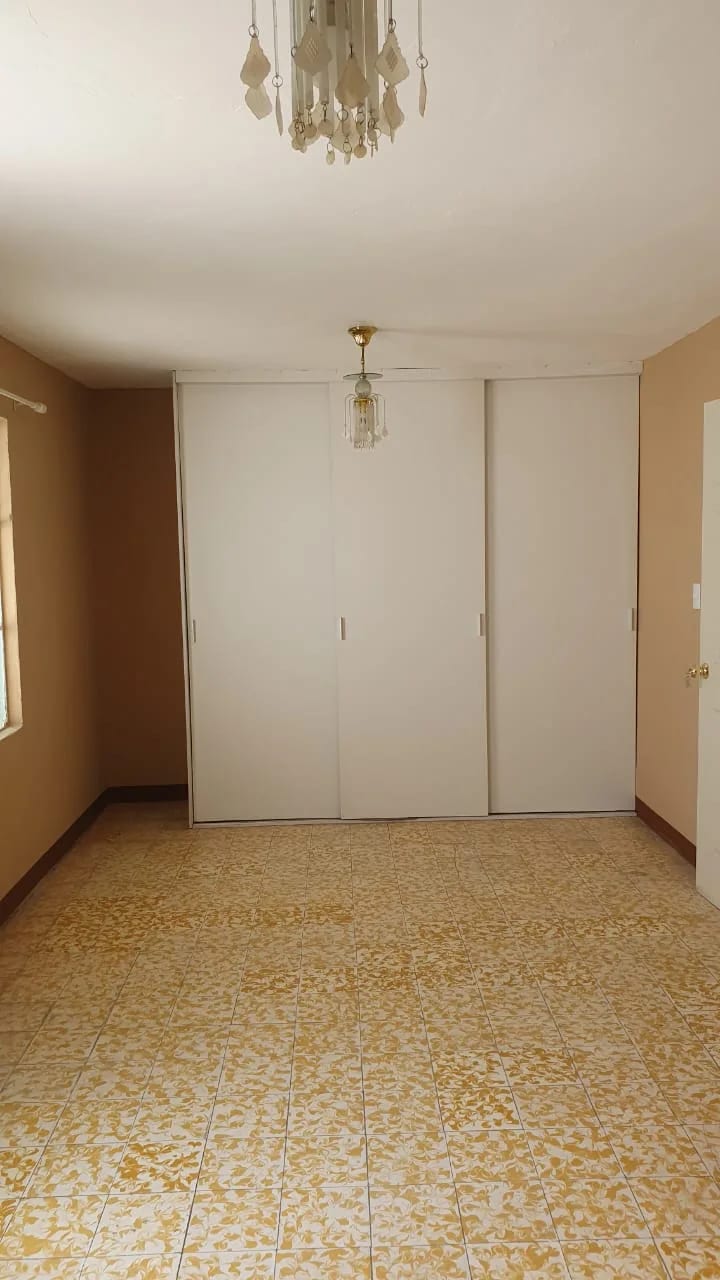 Bonita Casa en Venta Zona 7 de Mixco Colonia San Carlos I — Casa en Venta en Zona 7 Mixco, Guatemala, Ciudad — foto 6 de 17