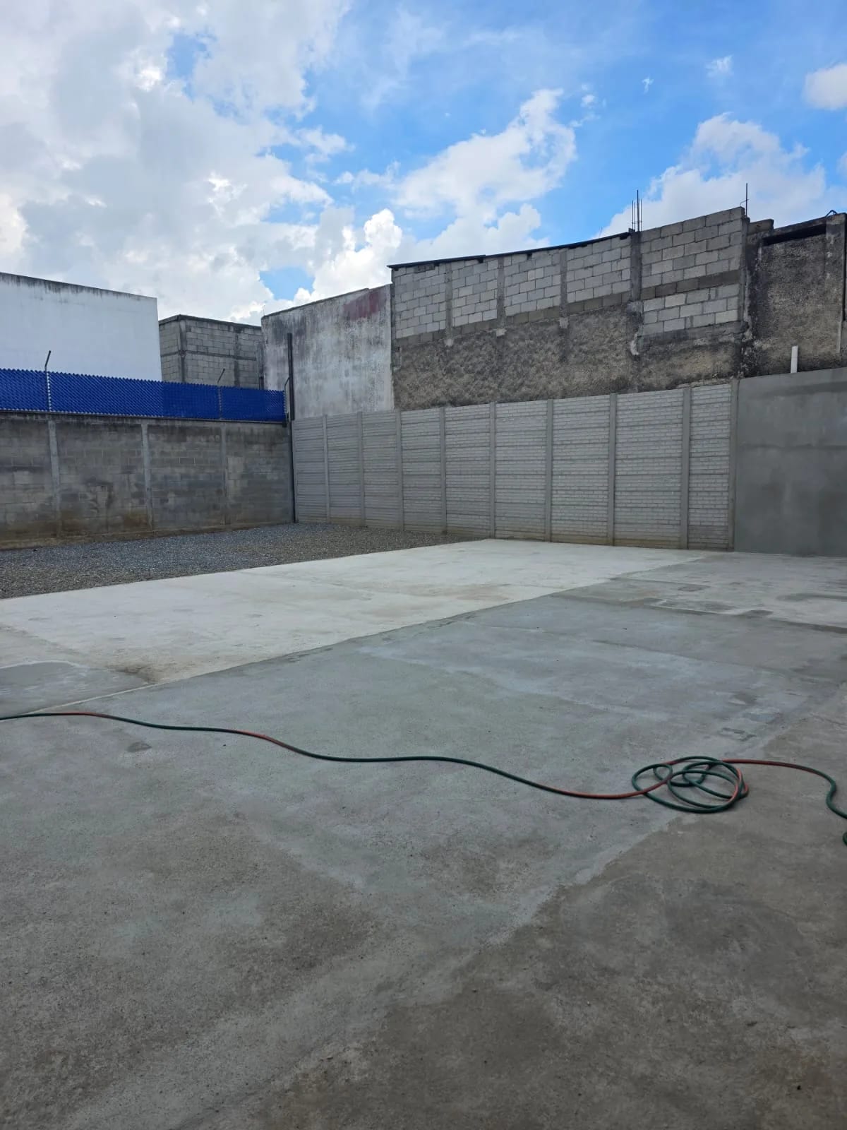 Terreno en Alquiler en Zona 5 con Torta de Cemento — Bodega / Ofibodega en Alquiler en Zona 5, Guatemala, Ciudad — foto 3 de 9