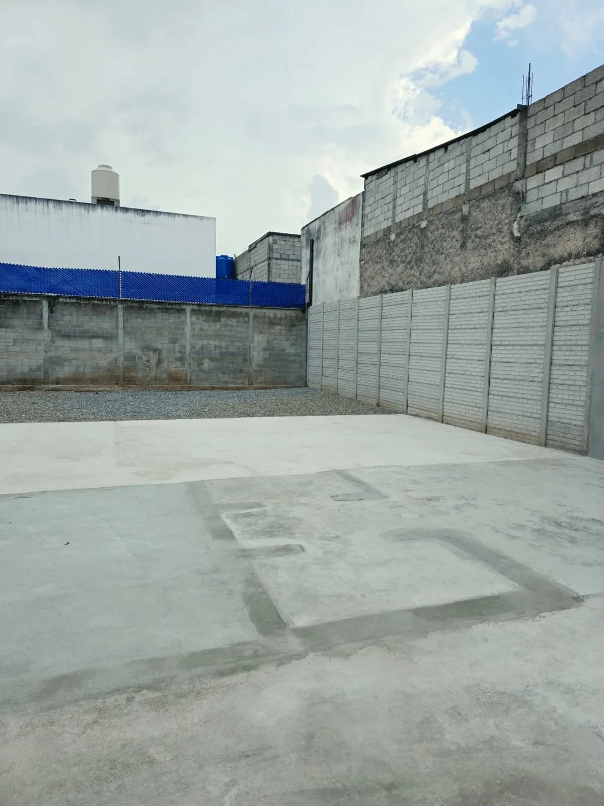 Terreno en Alquiler en Zona 5 con Torta de Cemento — Bodega / Ofibodega en Alquiler en Zona 5, Guatemala, Ciudad — foto 6 de 9