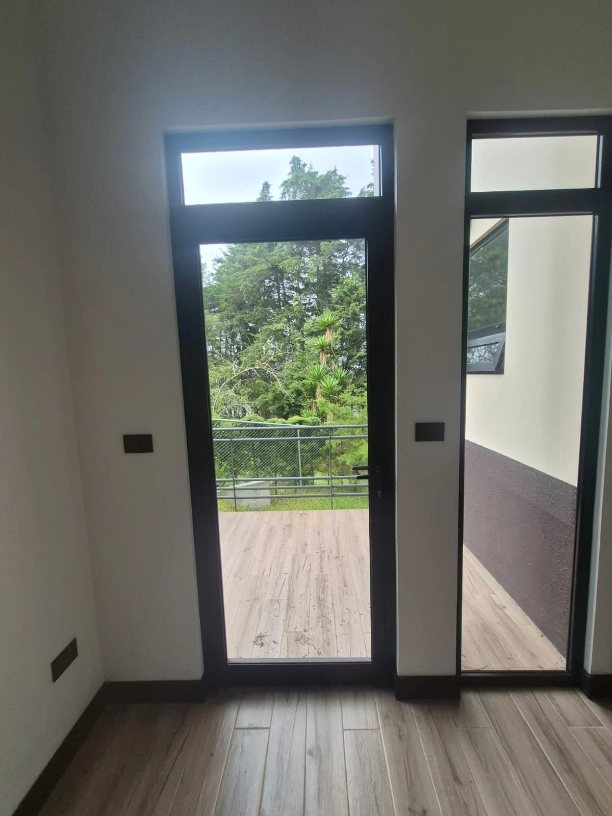 Lindísima Casa en Venta para Estrenar Rodeada de Árboles y Naturaleza — Casa en Venta en San Antonio, Carretera a El Salvador, Guatemala, Ciudad — foto 15 de 16