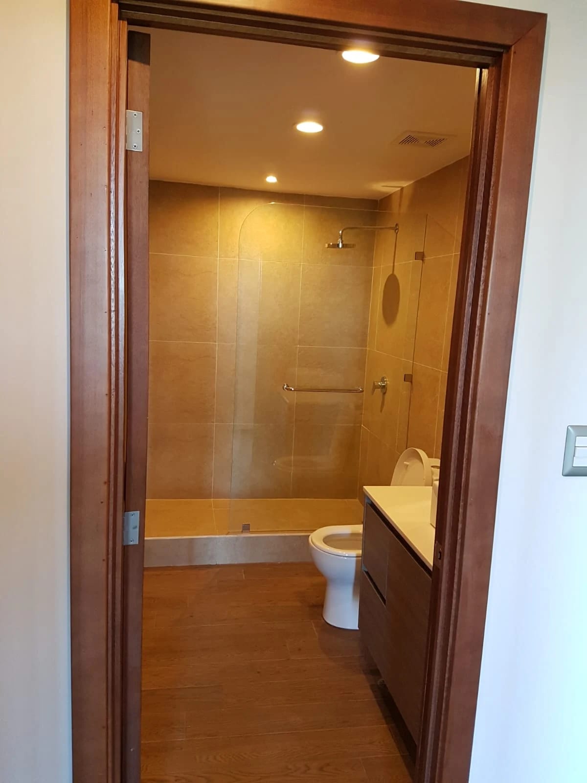 Vendo o Rento Penthouse en el Edificio Villaflor Kanajuyú Zona 16 — Apartamento en Venta en Vilaflor, Zona 16, Guatemala, Ciudad — foto 9 de 13
