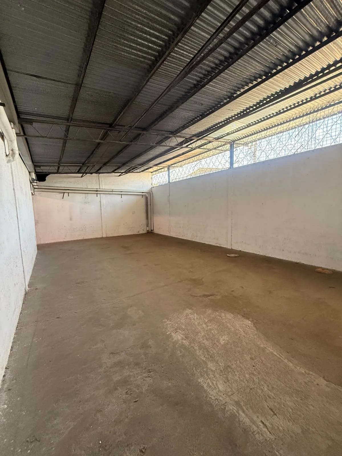 3 Amplias Bodegas en Alquiler a Media Cuadra de la Petapa desde $9,900 — Bodega / Ofibodega en Alquiler en Zona 12, Guatemala, Ciudad — foto 15 de 17